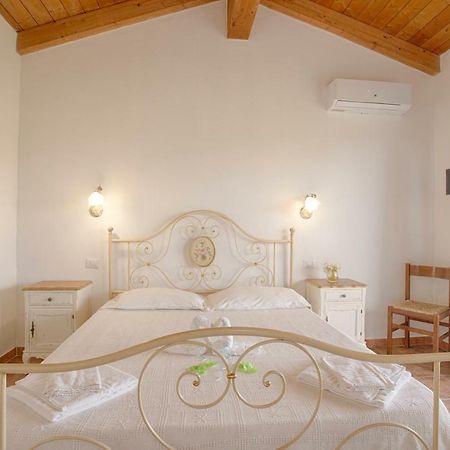 Villa Agriturismo Mieleamaro Olbia Exterior foto
