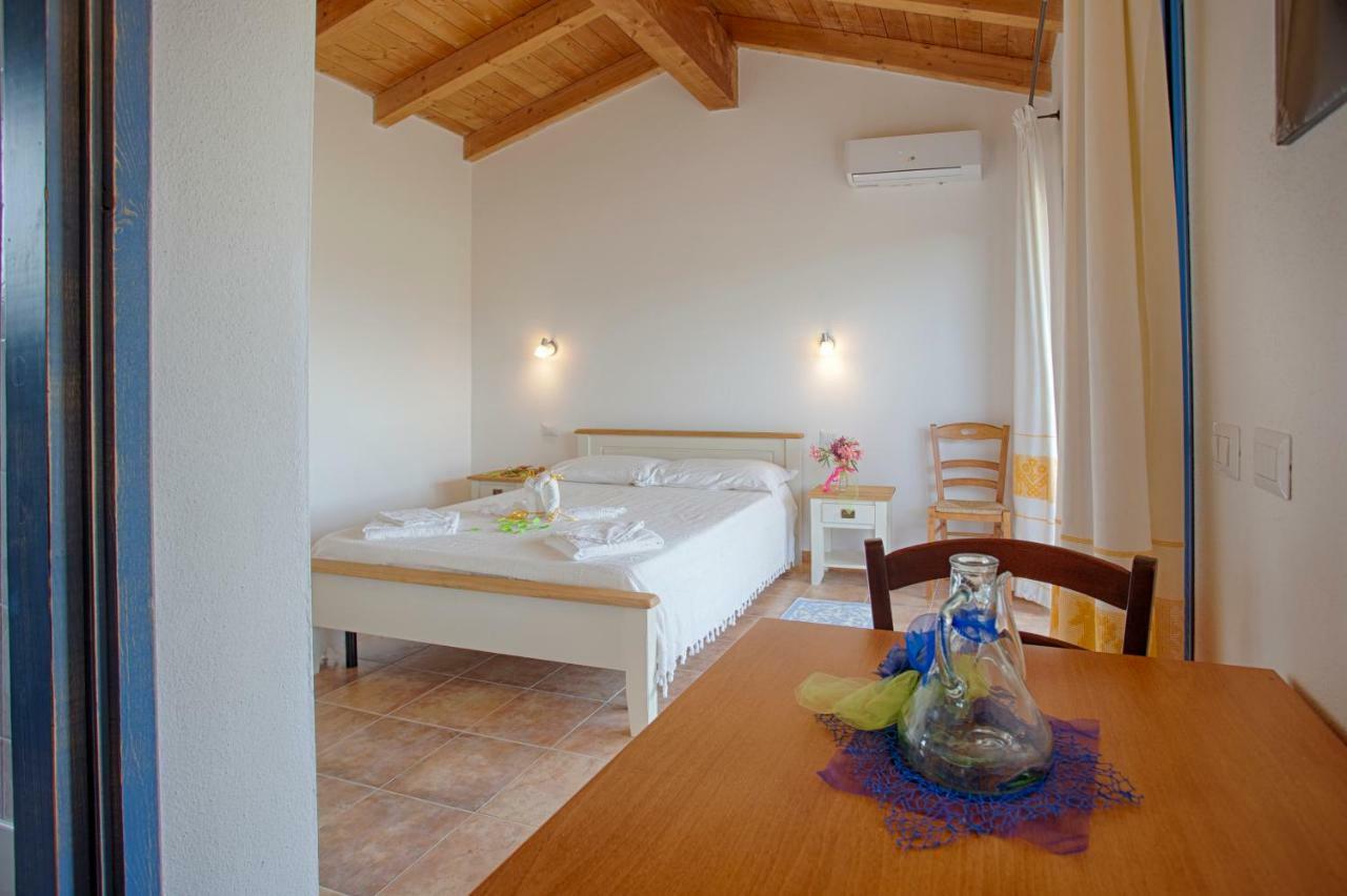 Villa Agriturismo Mieleamaro Olbia Exterior foto
